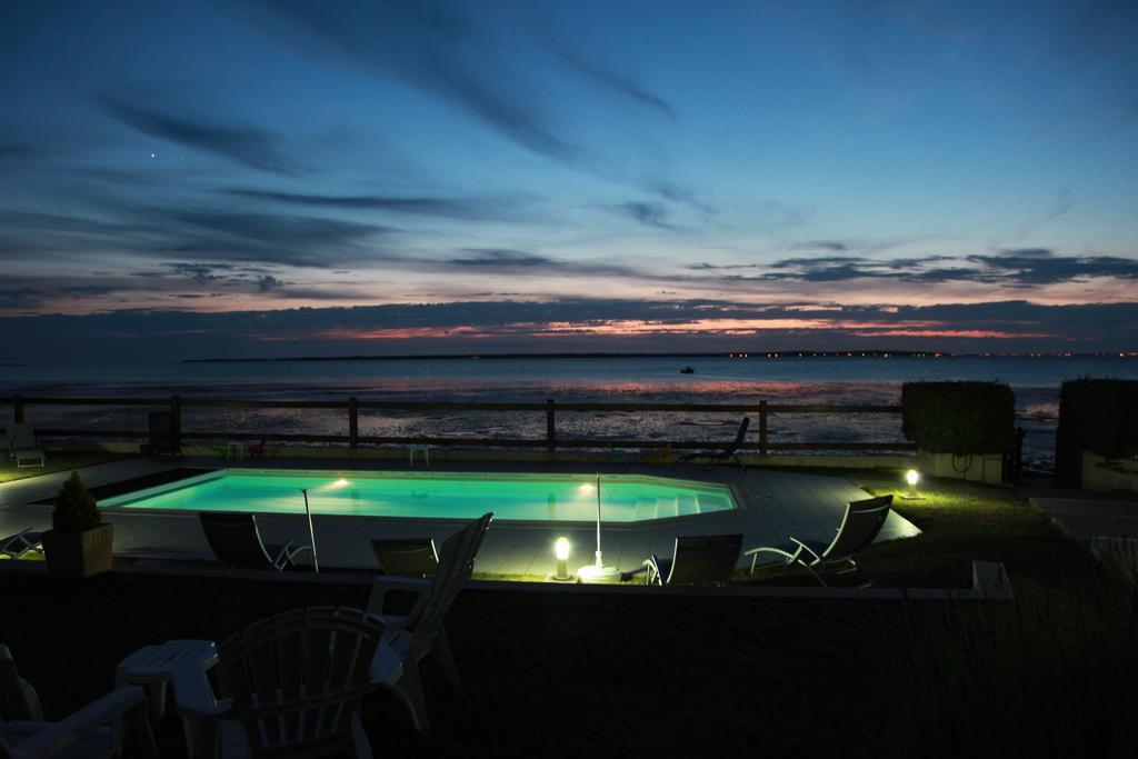 Beach Hotel - Le Grand Chalet Ronce-les-Bains Esterno foto