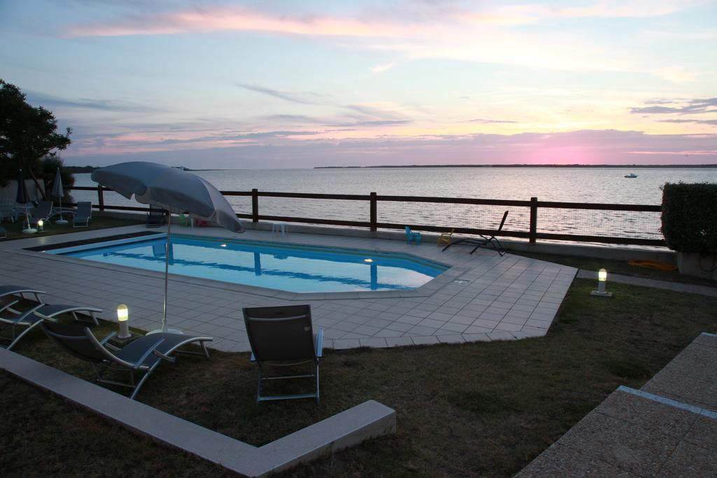 Beach Hotel - Le Grand Chalet Ronce-les-Bains Esterno foto